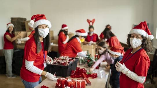 5 Ways You Can Give Back This Holiday Season